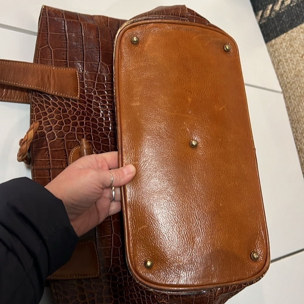 Eric Javits New York leather croc tote approx 17x13x7 - Picture 4 of 4
